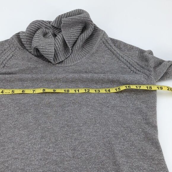Liz Claiborne Women's Ribbed Silver Metallic Sparkly Turtleneck Size Medium - Picture 4 of 6